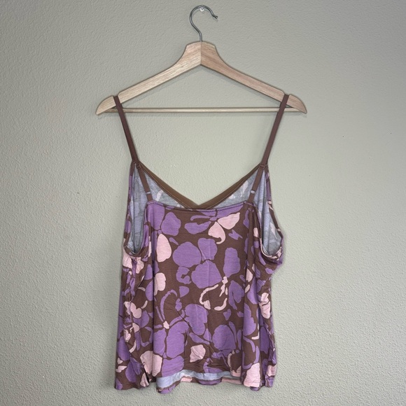 Stars Above XXL brown & pink v-neck tank top with mesh detail at the v - Picture 2 of 8